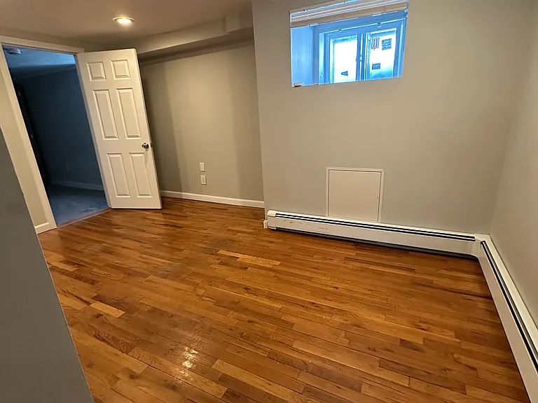 183 Grove St — Photo 16