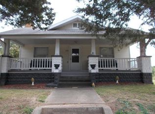 112 E Main St, Ava, IL 62907