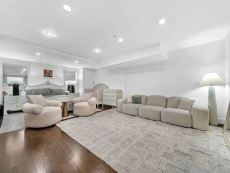 360 Newbury St #Penthouse 807 — Photo 24