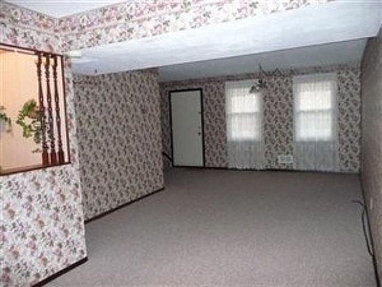 3rd image of 4243 Bennington Blvd #14-C
