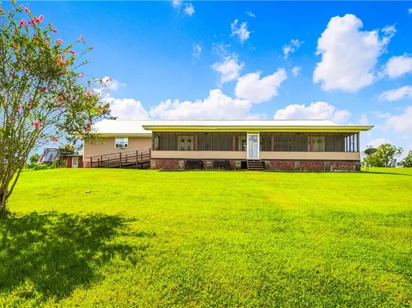 229 Happy Trails Ln, Marksville, LA 71351
