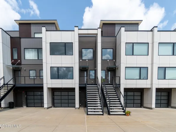 309 Harborside Drive, Schenectady, NY 12305