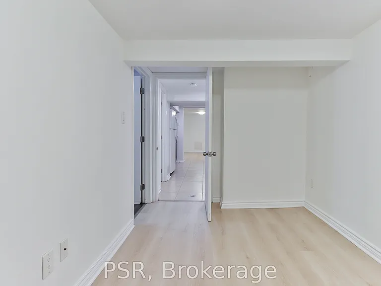 329 Vaughan Rd #LOWER — Photo 22