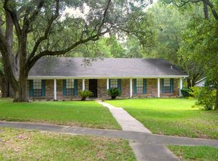 1817 Long Meadow Rd, Mobile, AL 36609
