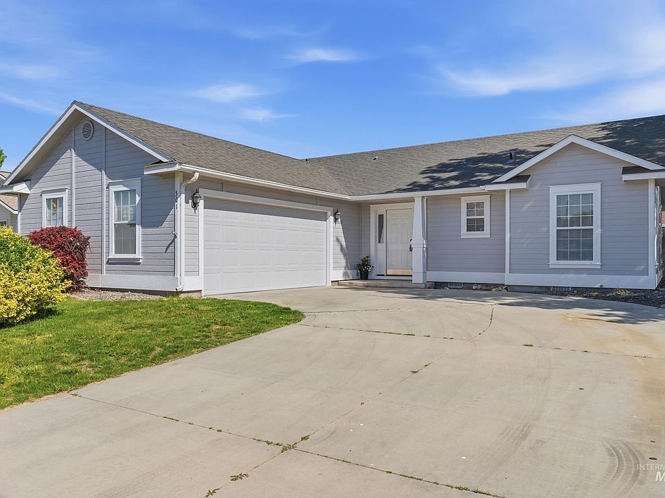 1st image of 501 E Knights Cir