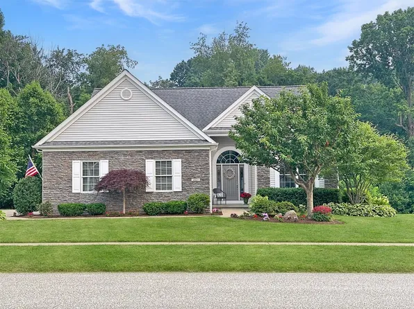 4867 S Wayside Dr #20, Erie, PA 16505