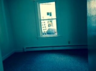 17 River St, Rochester, NH 03867