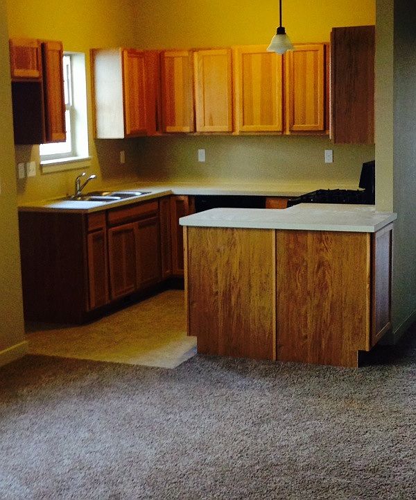 2nd image of 1405 SW 27th St