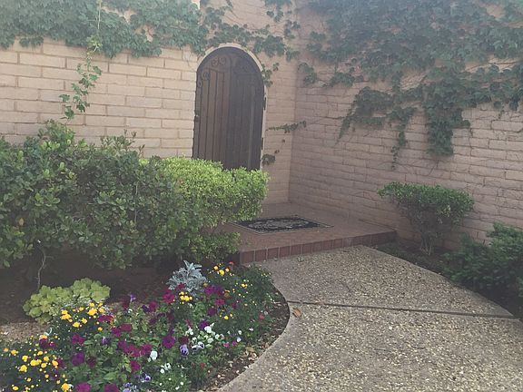 3rd image of 2330 Ladue Ln