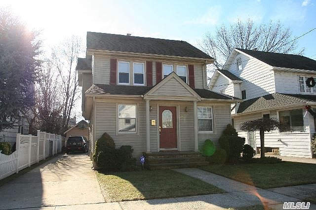 1st image of 31 Donald Pl