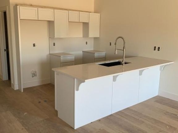 2nd image of 263 Livingston Sq