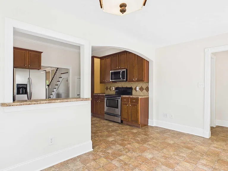 501 Prospect Dr SE — Photo 15