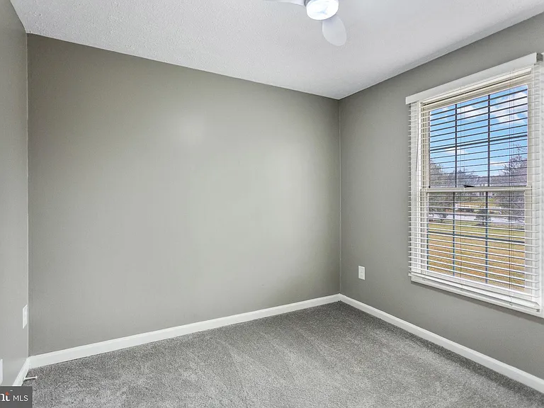7920 Brightlight Pl — Photo 16