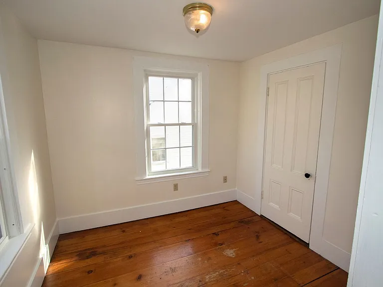 19 FIRST — Photo 28