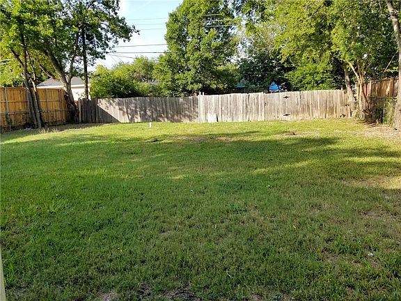 2nd image of 3509 Heath Ln