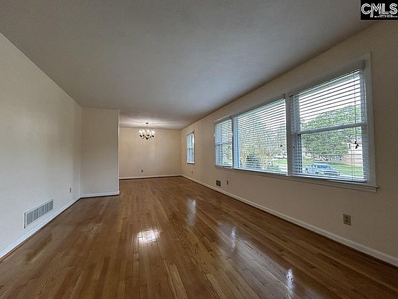 3rd image of 6100 Yorkshire Dr