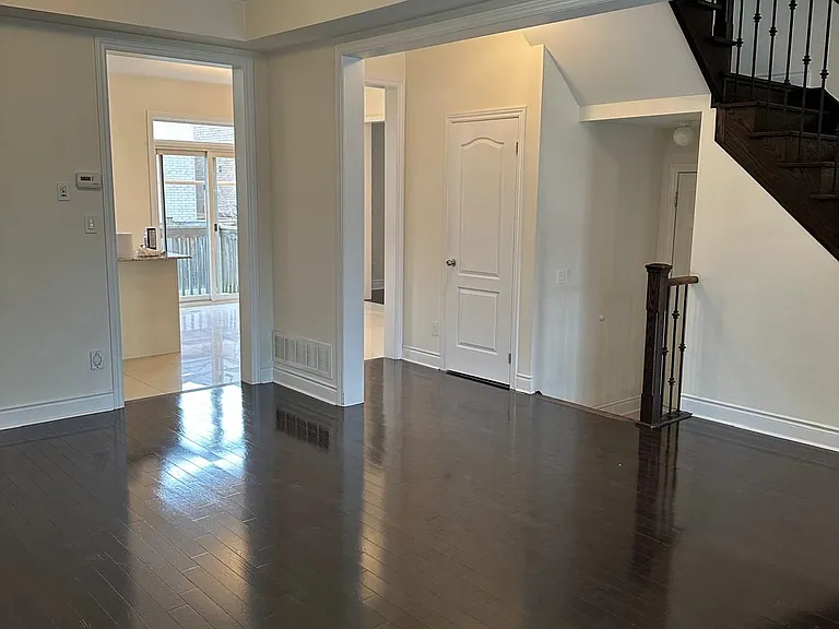 959 Ernest Cousins Cir — Photo 5