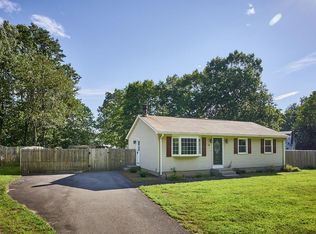 38 Phelps St, Easthampton, MA 01027
