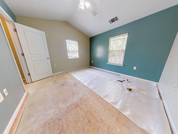 3rd image of 1725 Harvey Mitchell Pkwy S APT 1011