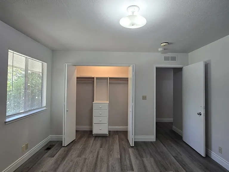 1176 W San Bruno Ave — Photo 53
