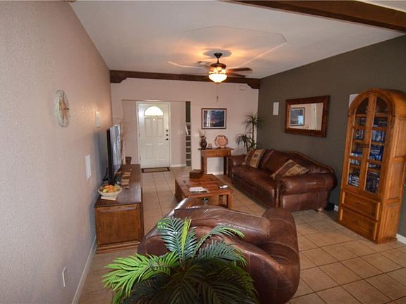 5th image of 3150 Yarbrough Dr #E1