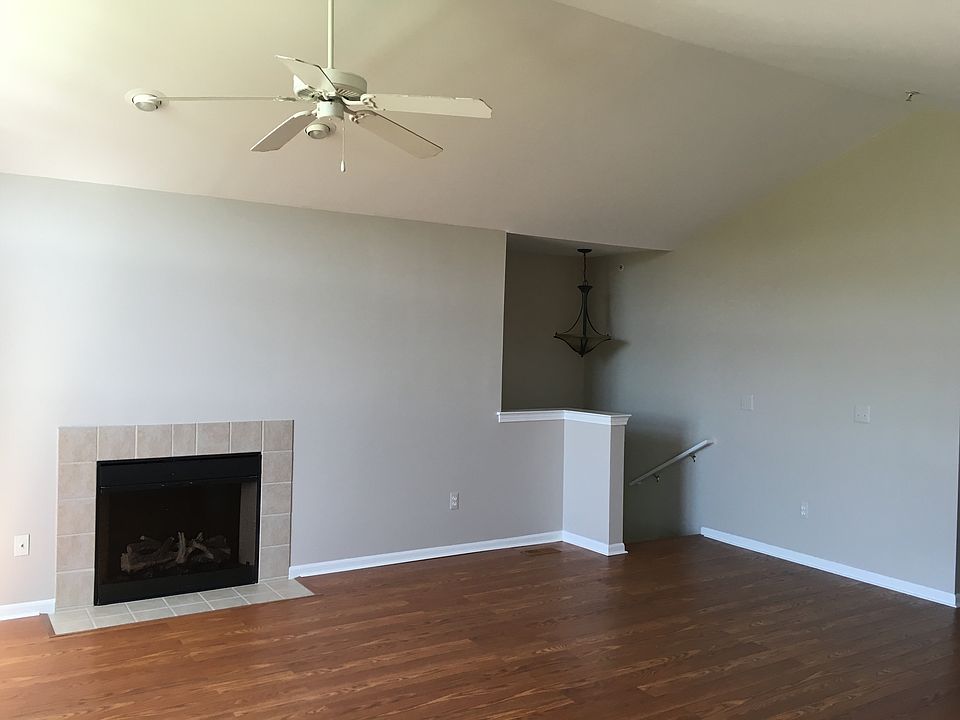 1st image of 2092 Leighton Dr