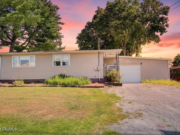 210 Walnut St, Lewisburg, PA 17837