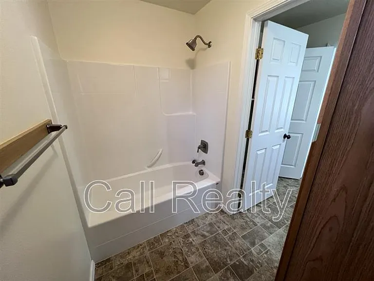 11122 E Valleyway Ave — Photo 13
