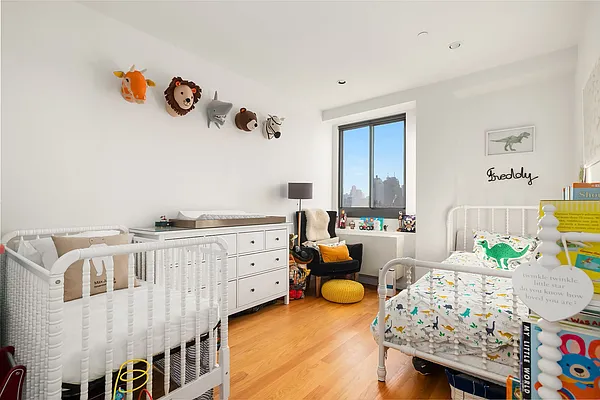 Rented by Compass | media 30