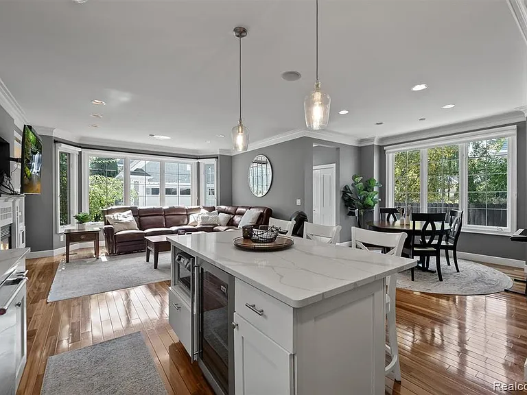 1400 Holland St — Photo 17