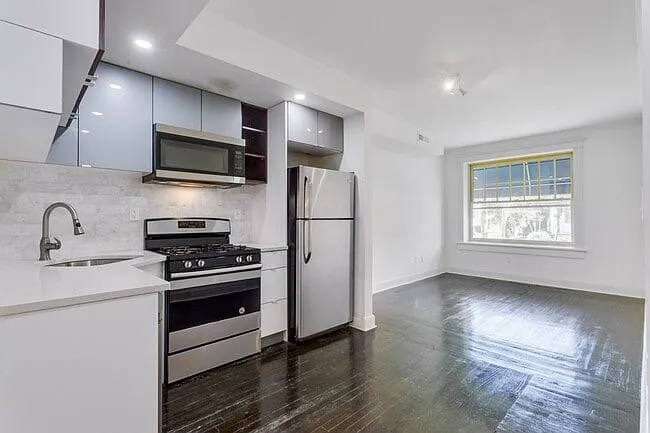 2 bed, $2,600 — Photo 4