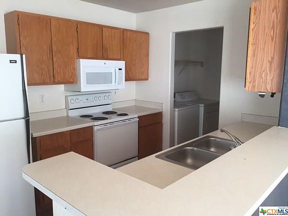 3rd image of 128/130 Cedargrove