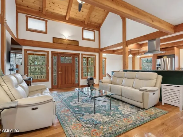 96 Cat Rock Rd, Cos Cob, CT 06807