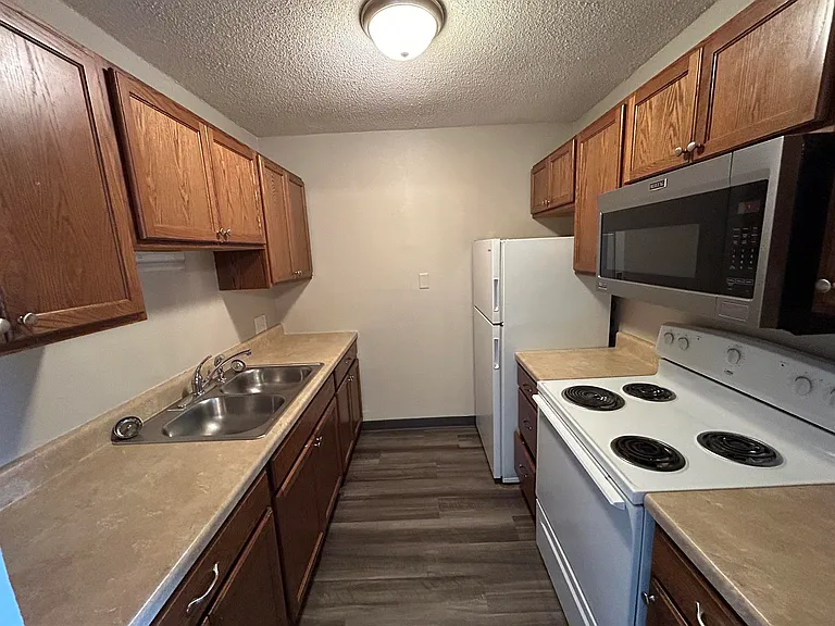 2107 Blairs Ferry Rd NE #2 — Photo 4
