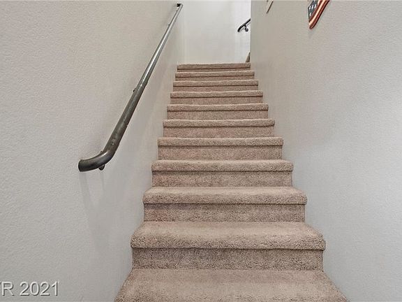 5th image of 5855 Valley Dr Unit 2125