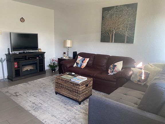 4th image of 85 Chambers Ave APT 11