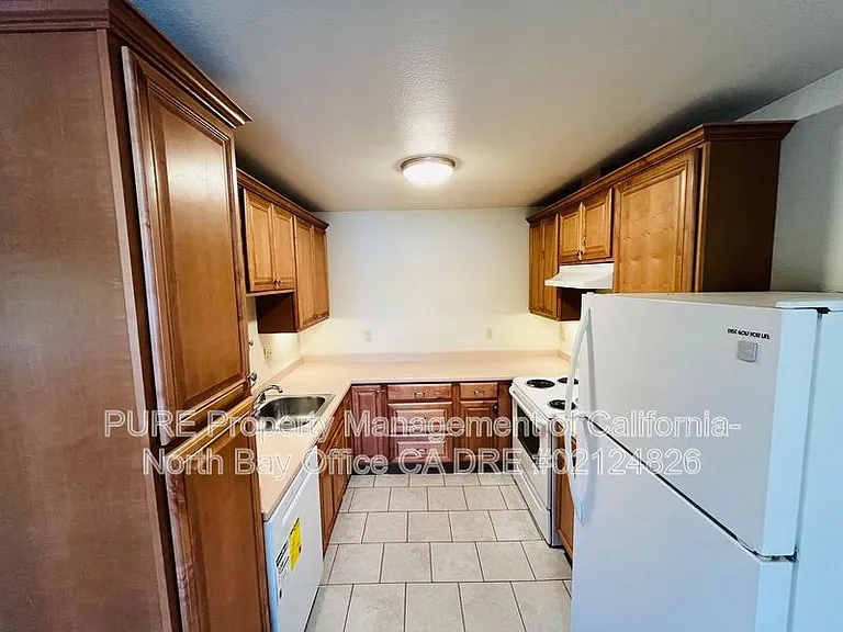 1940 S Dora St #2 — Photo 4