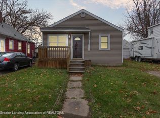 318 Hathaway St, Lansing, MI 48917