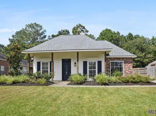 9645 Overwood Dr, Greenwell Springs, LA 70739