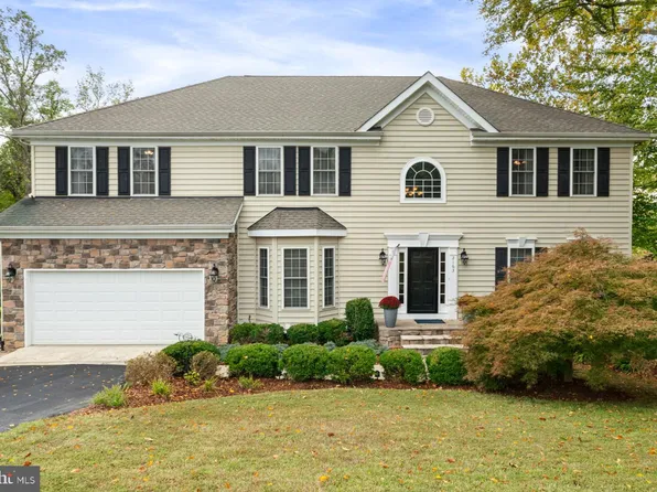 2163 Aquia Dr, Stafford, VA 22554
