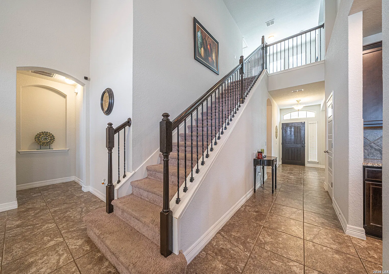 4 bed, 2.5 bath, 2910 sqft, $2,900 — Photo 3