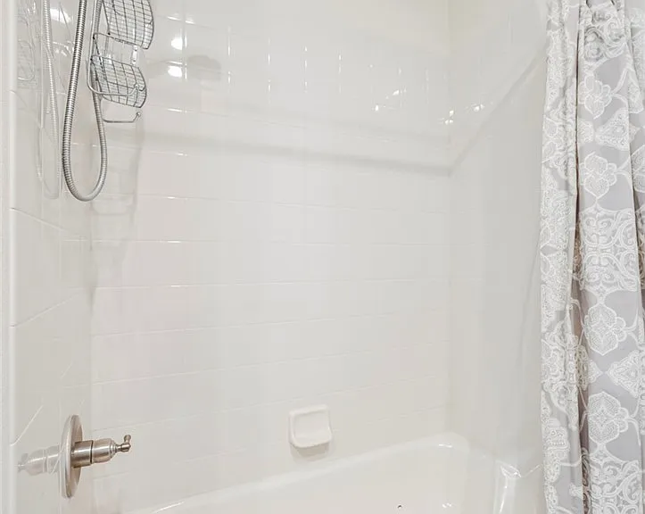 2062 Country Cove Ct — Photo 44
