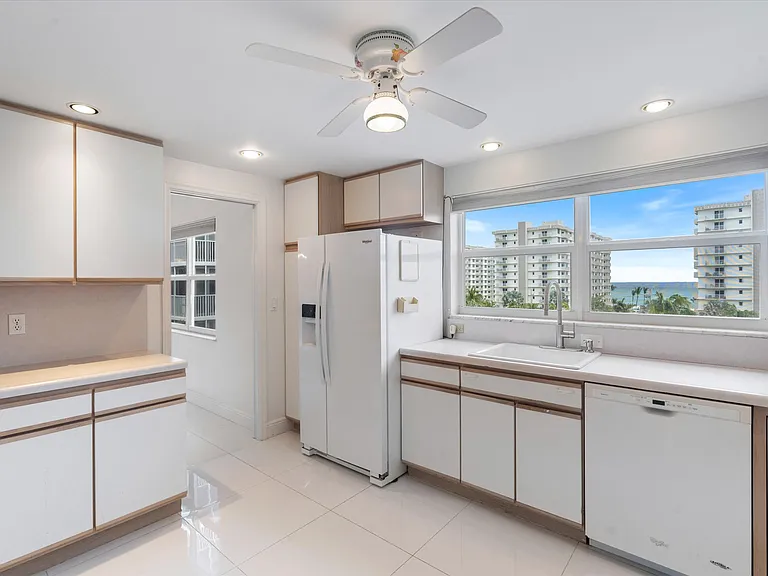 3300 S Ocean Blvd #617C — Photo 6