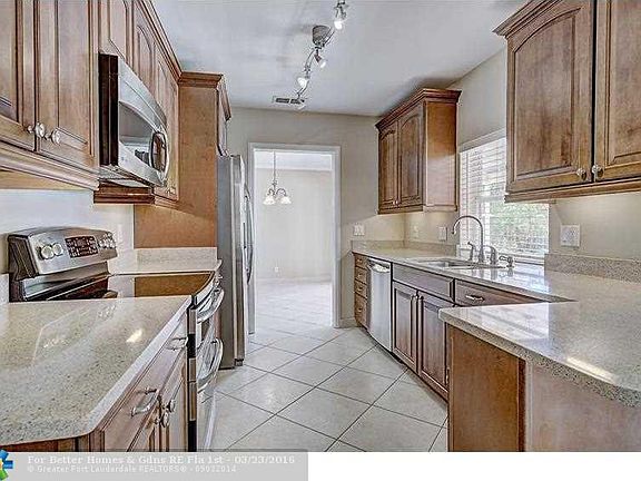 2nd image of 2210 NE 52nd St