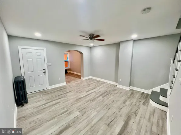 6852 Chester Ave, Philadelphia, PA 19142