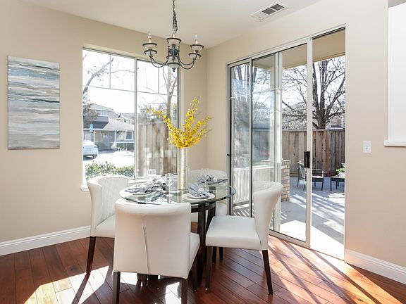 4th image of 401 Kincora Ct