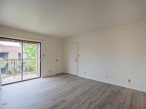 4th image of 1111 E UNIVERSITY Drive #227