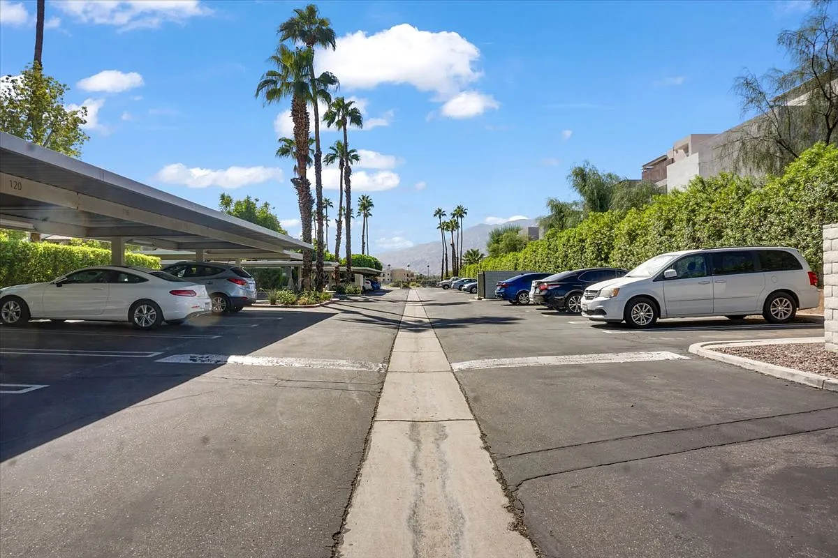1 bed, 633 sqft, $1,700 — Photo 4