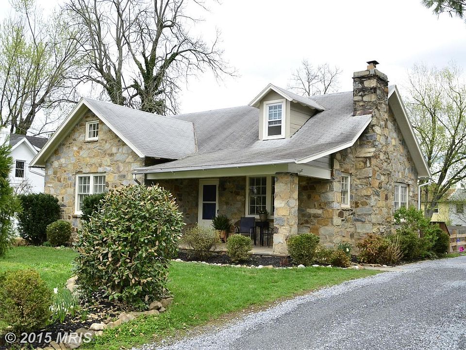 Exterior (Front)