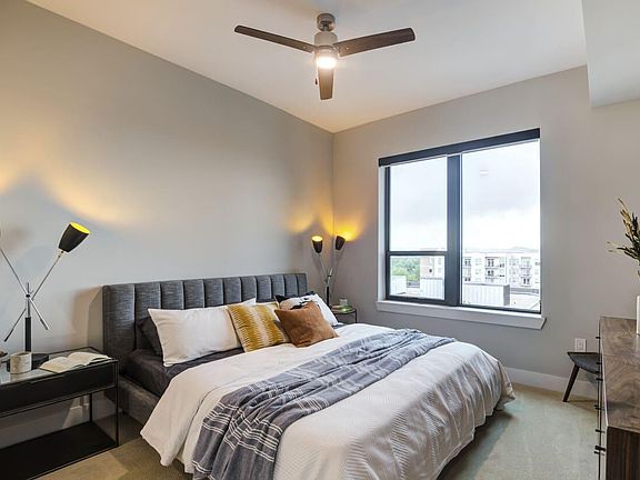 2nd image of 272 S Garfield St #201